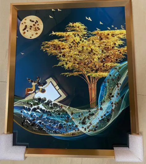 几十年的工艺品画，上面全是琥珀。 感兴趣的...