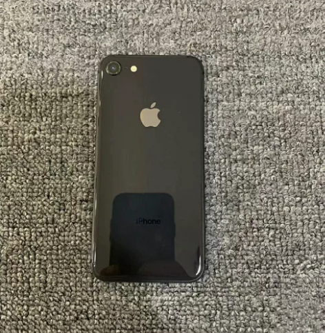 iPhone 8  几乎全新   iPho...
