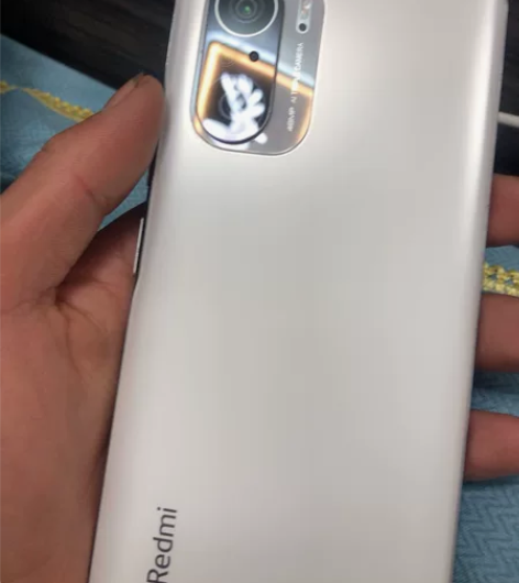 红米k40 6?128 成色很新边框氧化 ...