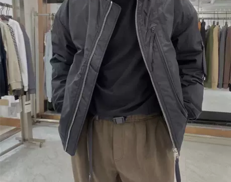 12.7冬季新款百搭简约羽绒服男22665...