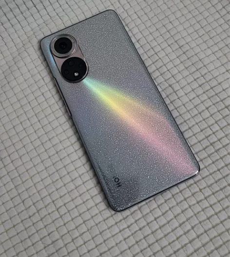 华为荣耀50 内存是8+256G的 一年多...