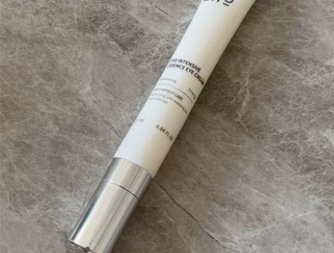 eiio眼霜    25ml   双头设计...