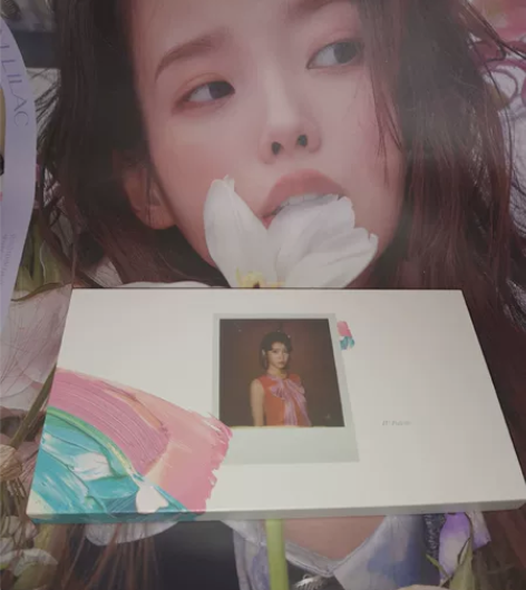 卖品：IU 李知恩 正规4辑 Palett...