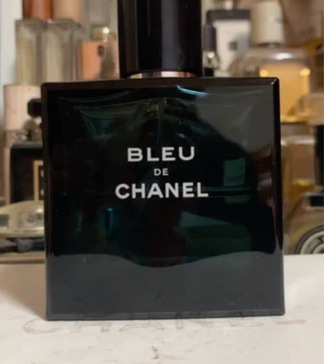 香奈儿蔚蓝香水 正品，50毫升余量如图，无...