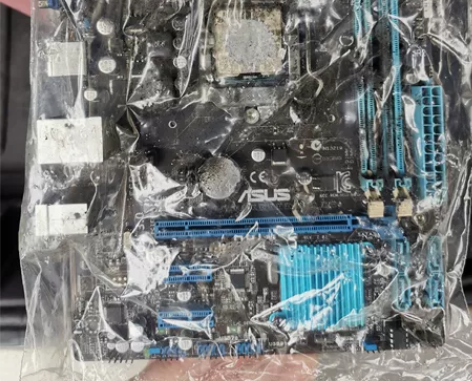 华硕主板出售 感兴趣的话点“我想要”和我私...