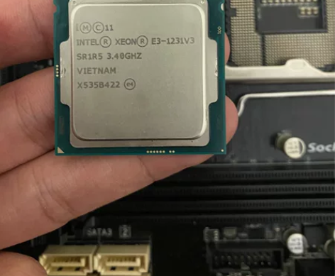 一代神U E3 1231V3 技嘉主板B8...