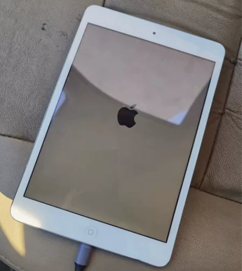 ipad 迷你2，16G，无ID，成色新，...