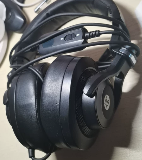 惠普头戴式耳机 带着巨舒服 之前买电脑顺便...