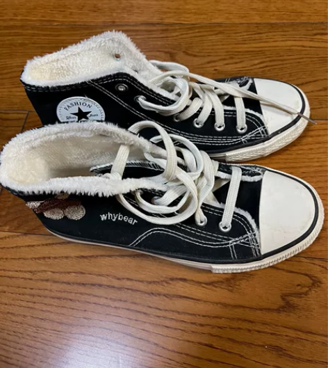 加绒高帮帆布鞋，38码，挺新的，50包邮出...