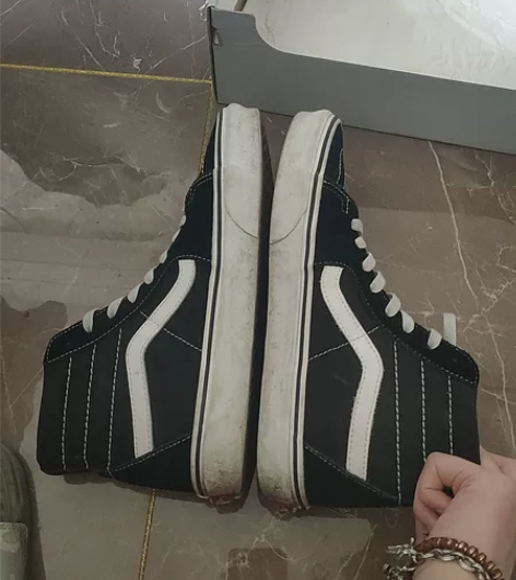 vans经典黑色高帮39 感兴趣的话点“我...
