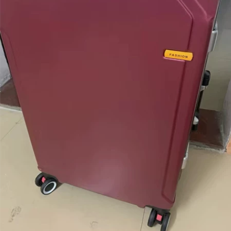 急售原价699袋鼠专柜正品铝框26寸拉杆箱...