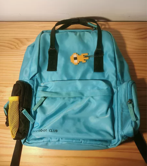 bromen 不莱玫蓝色多口袋双肩包。14...