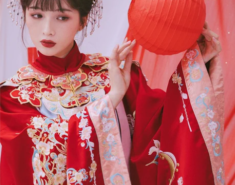 出租桃花序霓凰明制汉服云肩婚服敬酒服出门服...