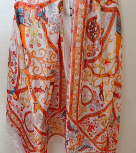 波西米亚风格绸缎围巾 颜色超级显白 全新带...