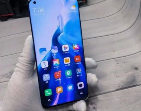 二手小米手机 8+128G 外观9成新...