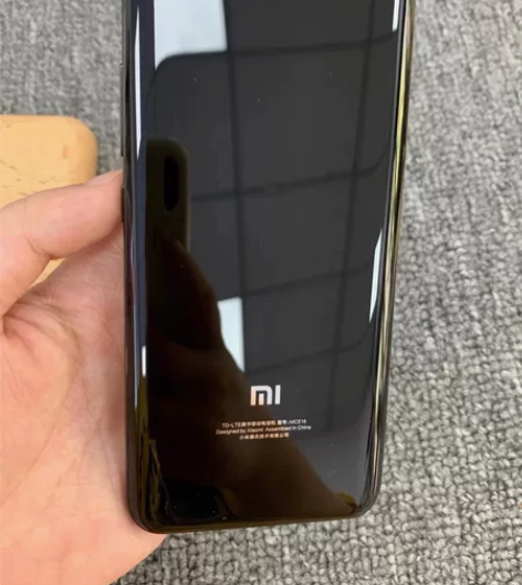 小米6 陶瓷黑6+128 买新不买旧 除了...