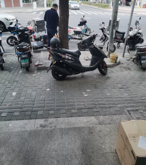 自己天天在骑的沪a小蓝牌，飞鹰雅马哈摩托，...