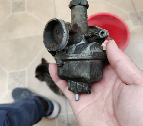 自己的银钢125摩托车13年了，做无车报废...