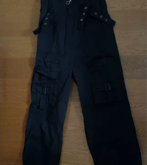 黑色背带牛仔裤m 165 95有点肥,风格...