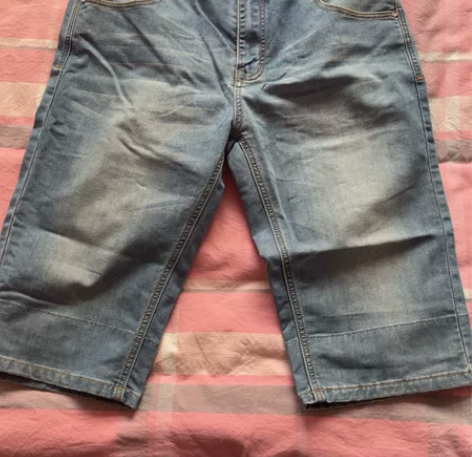 牛仔短裤 感兴趣的话点“我想要”和我私聊吧～