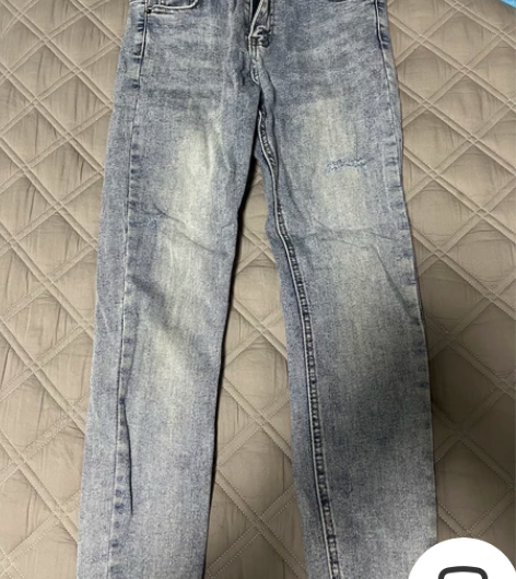 超好穿牛仔裤，高腰小脚裤，26码，因为胖了...