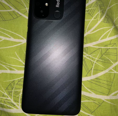 红米12C，6+128G，入手一周，送保护...