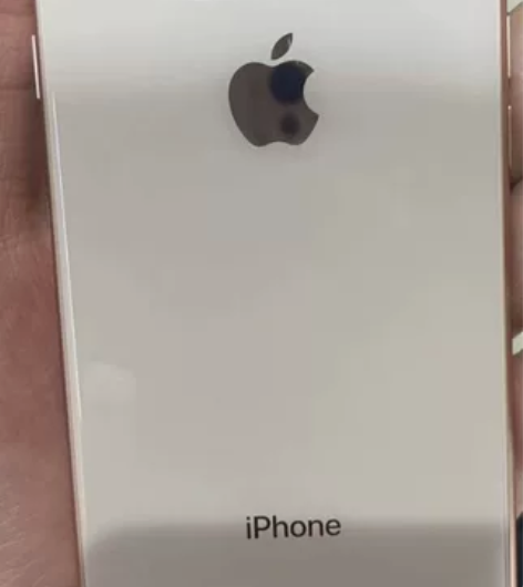 家人闲置苹果8，低价出售900元，64g原...