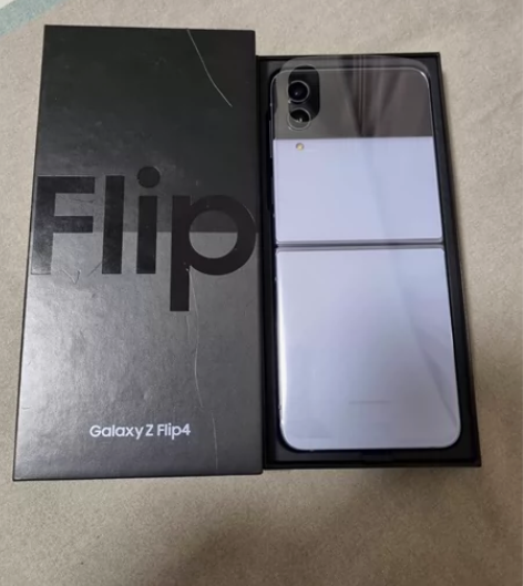 三星Z Flip4 8+256GB 全新仅拆