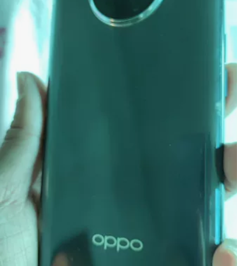 个人使用的手机，因为闲置需要出售。9成新以...