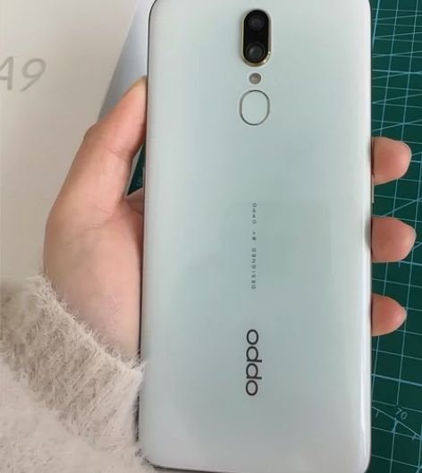 OPPO A9高中时使用备用机，现在大学便...