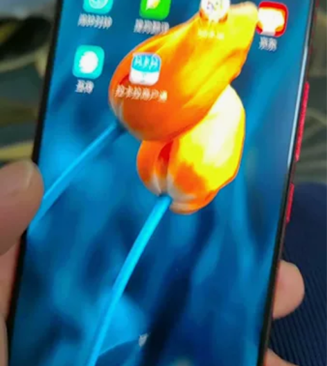 vivox21a手机成色很好，后边贴的膜，...