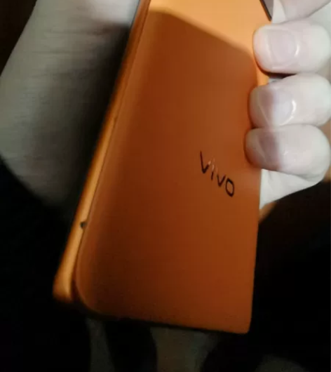 VIVOX80 12+256单机2450，...