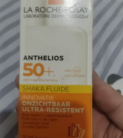 理肤泉大哥大防晒 50ml  没使用过，放...