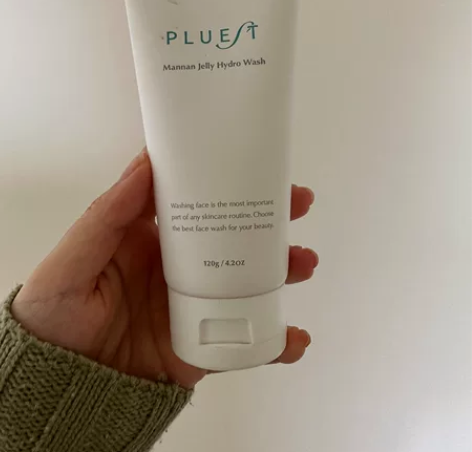 PLUEST洁面啫喱,用到图二手指位置,应...