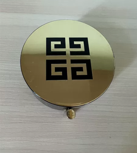 纪梵希多样化妆盒,自用两次腮红,眼影眼线睫...
