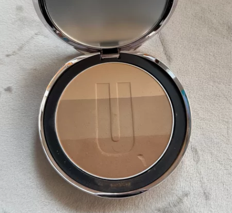 unny三色修容盘阴影修容粉饼 感兴趣的话...