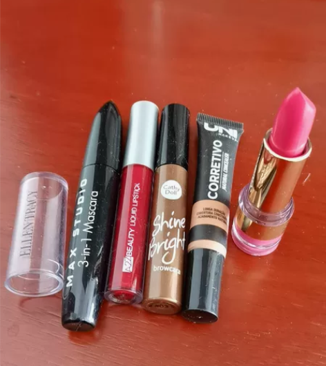 全新化妆品打包包邮出，口红，睫毛膏，唇釉，...