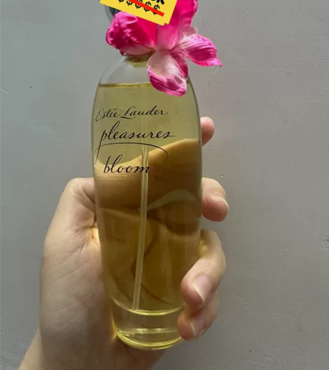 雅诗兰黛欢沁花悦香水100ml 余量如图发...