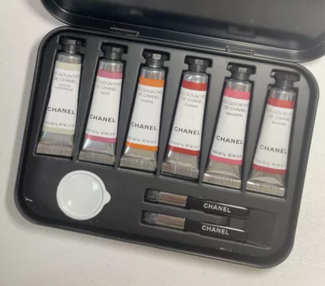 chanel彩妆调色盘 铁盒子有略微摩损见...