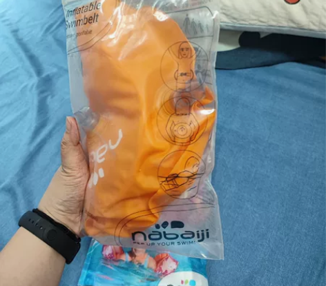 儿童游泳装备 两个一起40元。