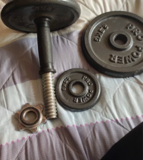 哑铃闲置出售给用得上的，三十斤，五十元金州...