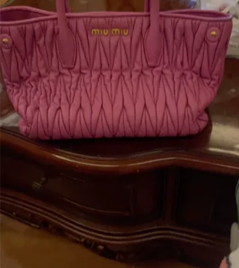 miumiu缪缪女士拉力版中号手提包26*...