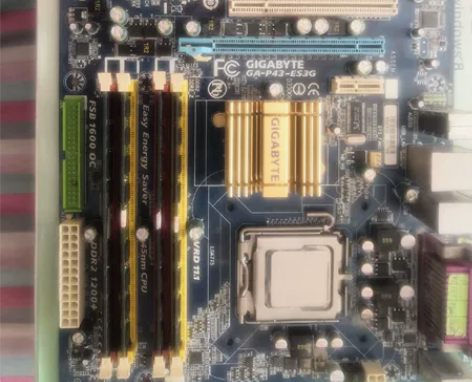 因显卡坏了，刚升级平台换下技嘉p43-Es...