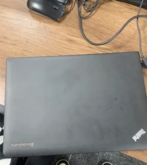 联想笔记本，公司自用，可以正常开机，有密码...