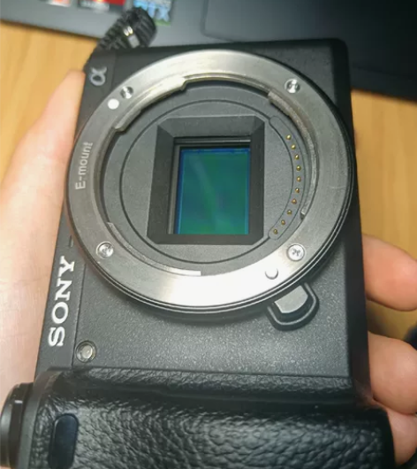 索尼a6300，单机，95新，换全幅了，很...