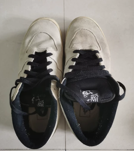 Vans 42.5码板鞋 感兴趣的话点“我...