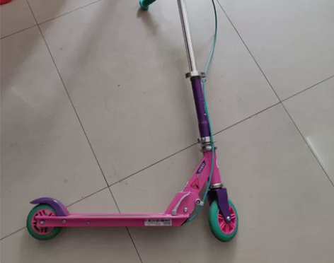 迪卡侬大童滑板车，个人闲置，自取靠近8号线...