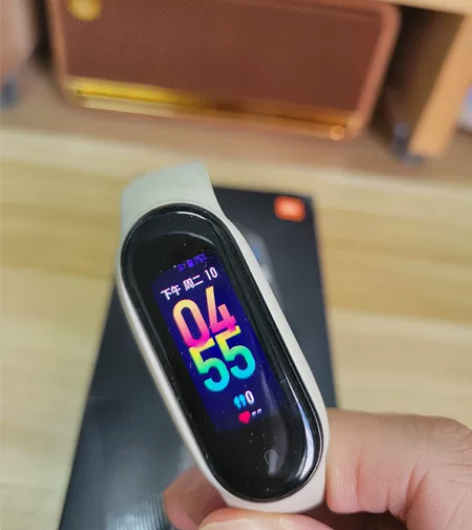 9新小米手环5 NFC 续航持久 有返回键...