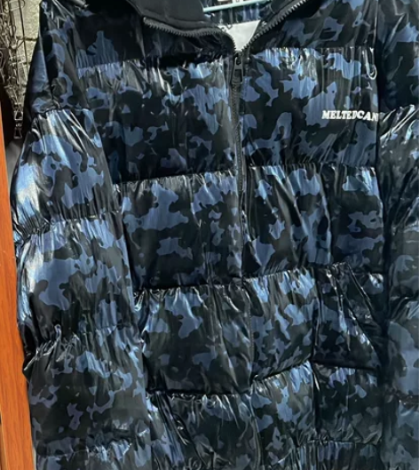 国潮太空迷彩服 仅穿一 帽子上蹭了一点其他...