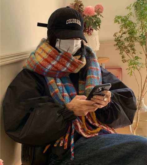 彩色拼接画家围巾，欧美街头彩色时髦复古流苏...